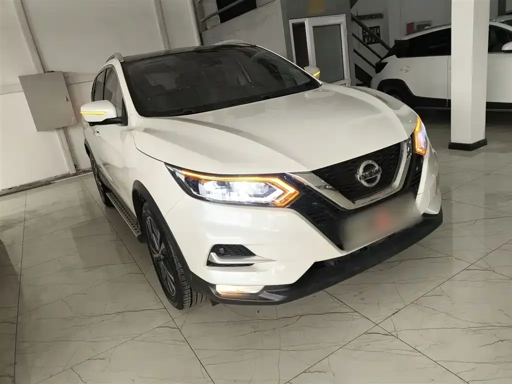 Nissan Qashqai — фото 6