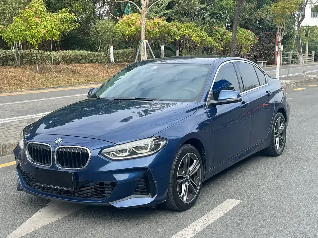 BMW 1 Series — фото 1