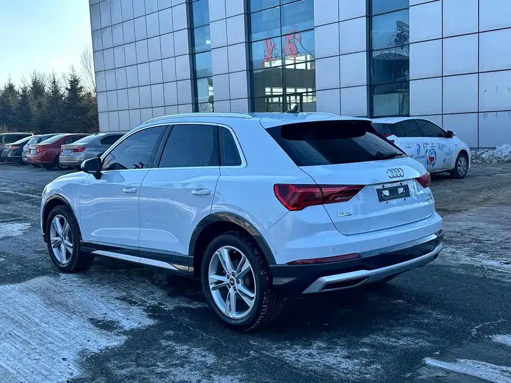 Audi Q3 — фото 6