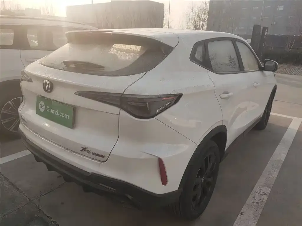 Changan X5 PLUS — фото 2