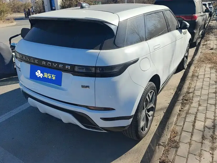Land Rover Evoque PHEV — фото 10