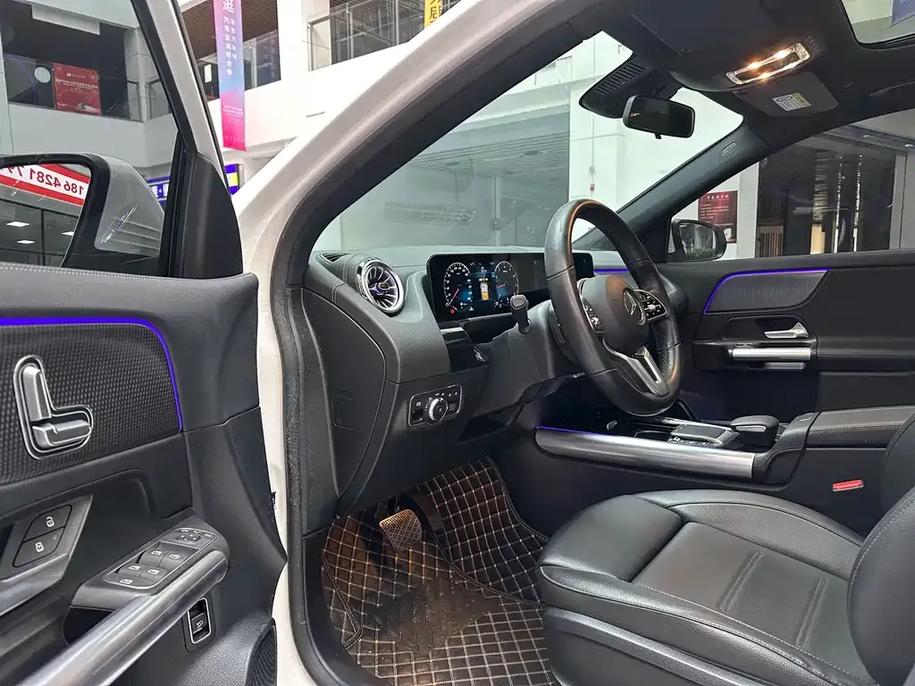 Mercedes-Benz GLA — фото 7