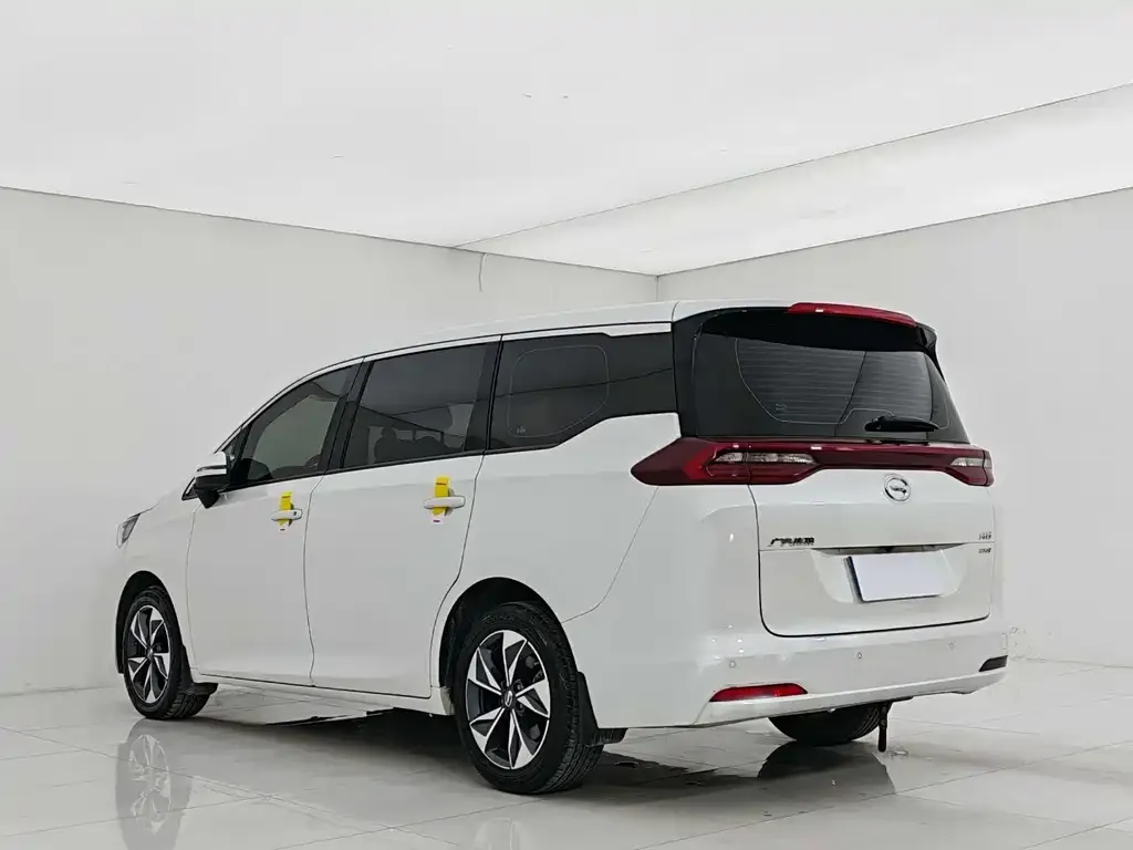 GAC Motor Trumpchi M6 — фото 3
