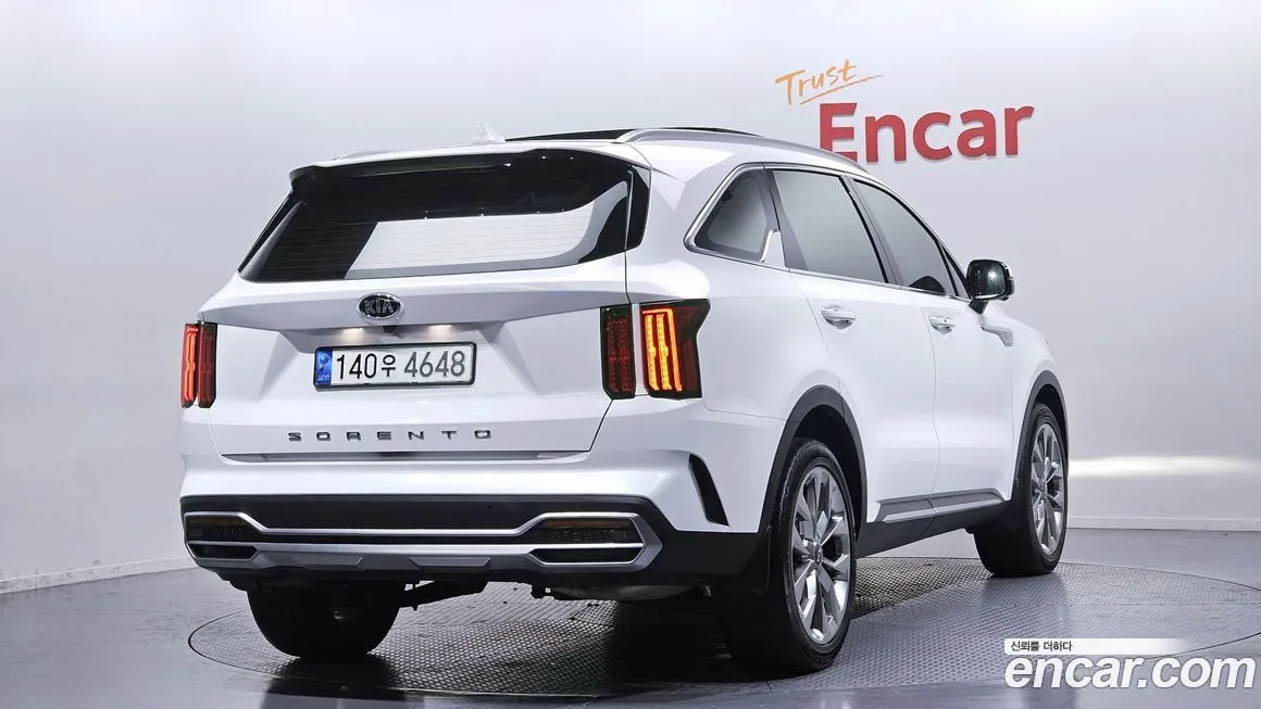 Kia Sorento — фото 8
