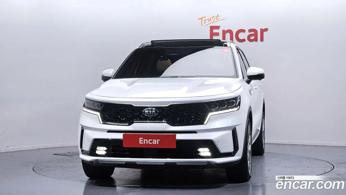 Kia Sorento — фото 7