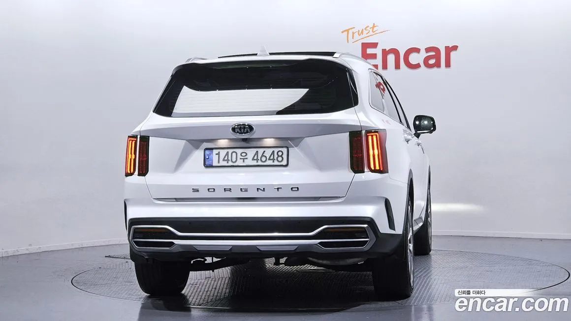 Kia Sorento — фото 6