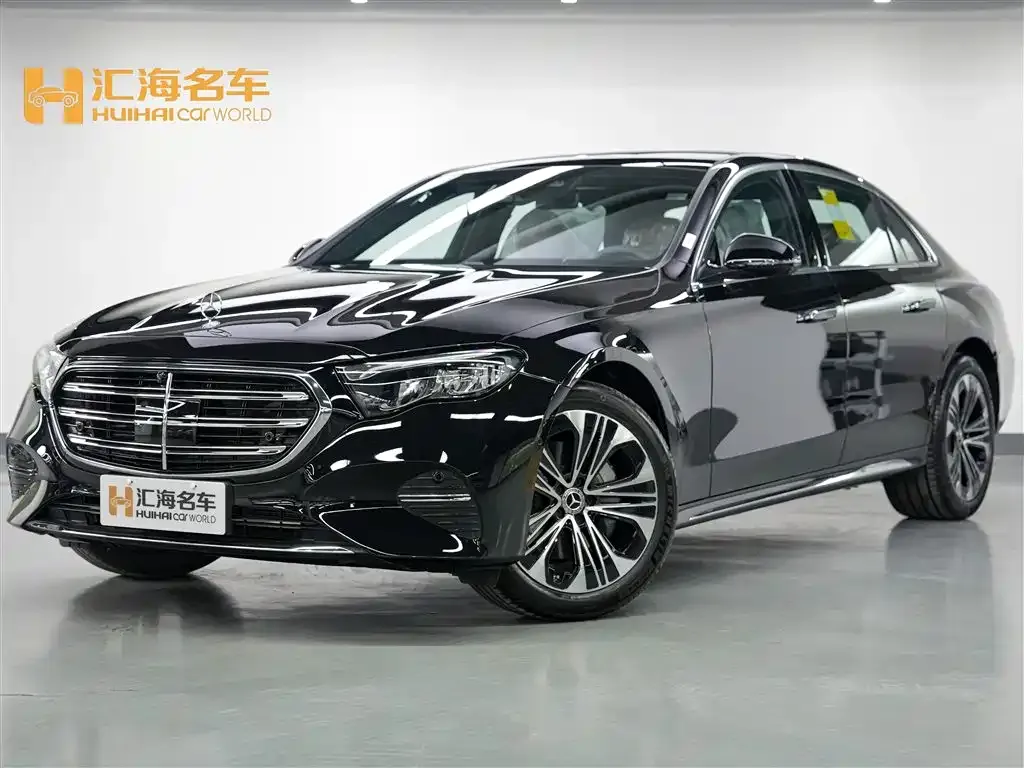 Mercedes-Benz E-Class — фото 1
