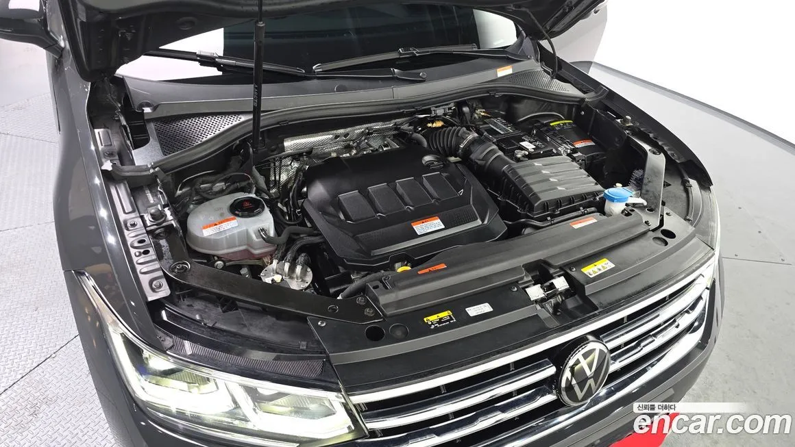 Volkswagen Tiguan — фото 4