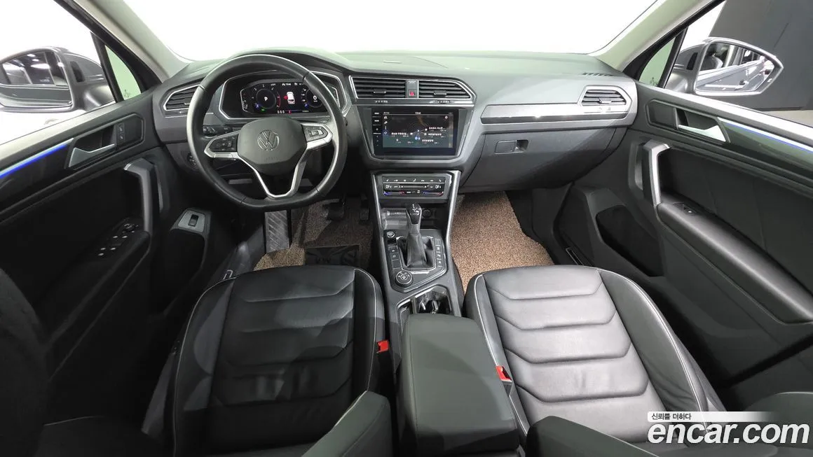 Volkswagen Tiguan — фото 8