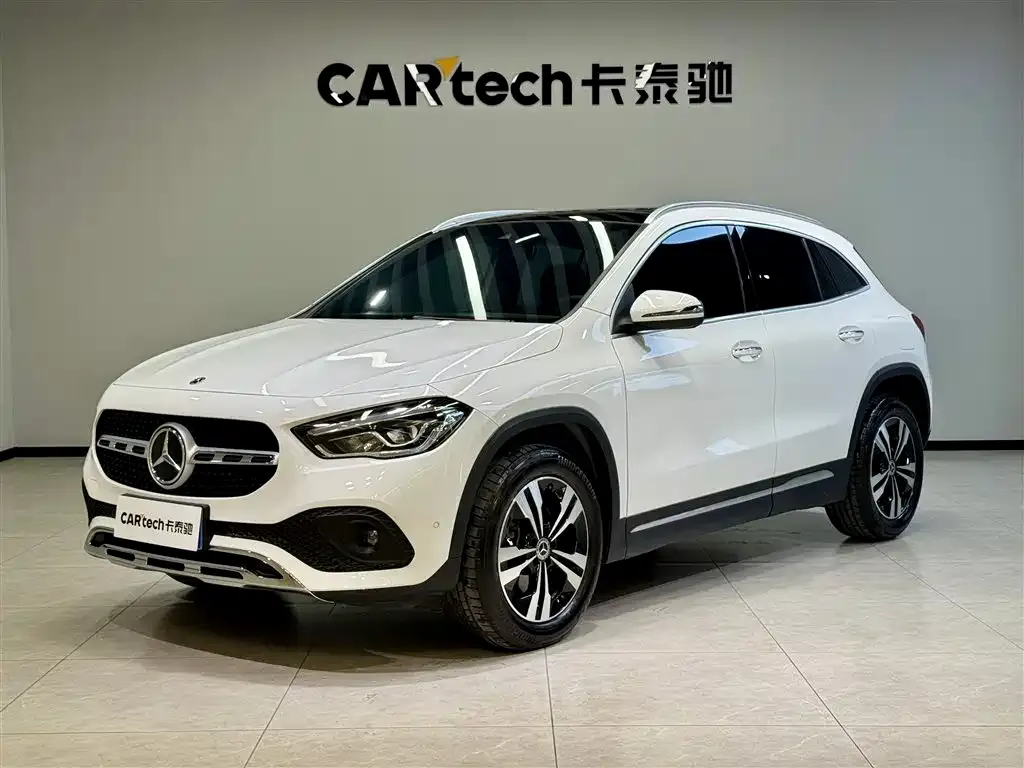 Mercedes-Benz GLA — фото 1