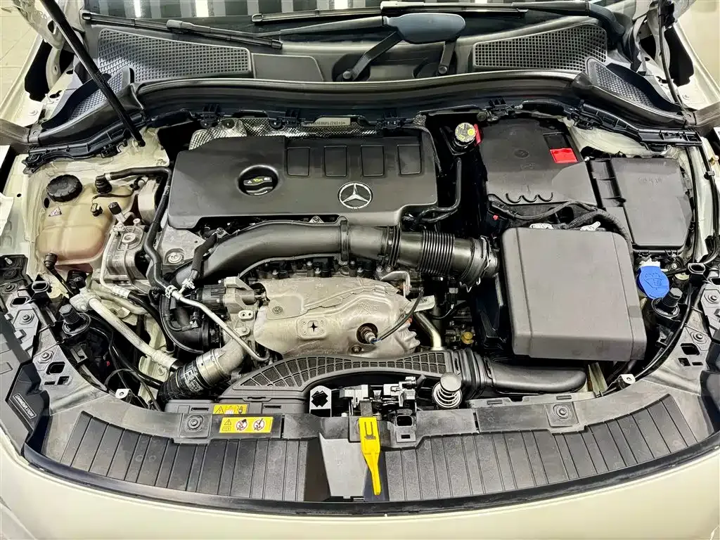 Mercedes-Benz GLA — фото 8