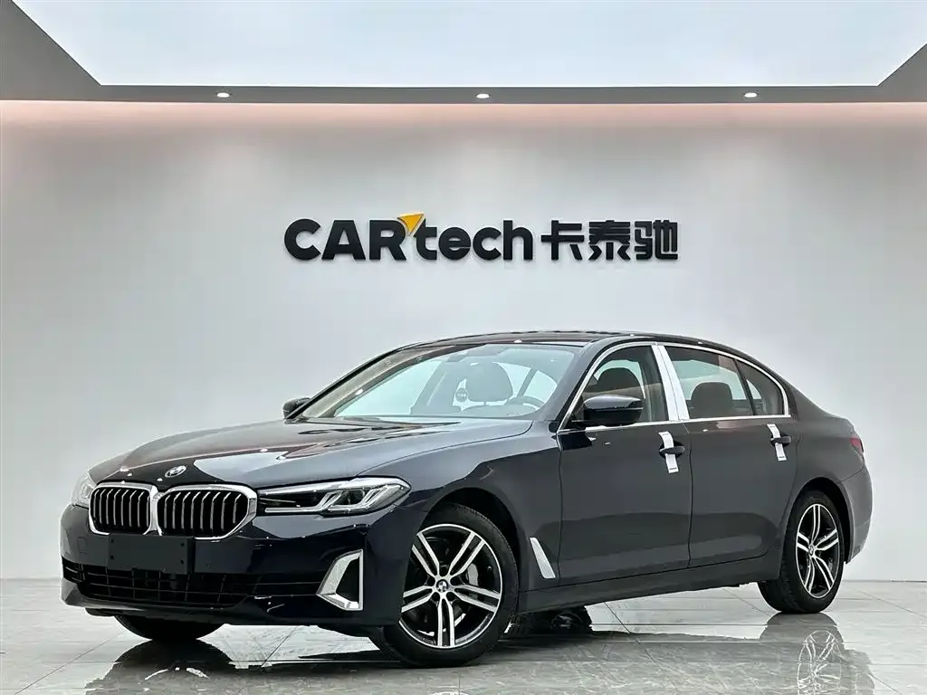 BMW 5 Series — фото 1