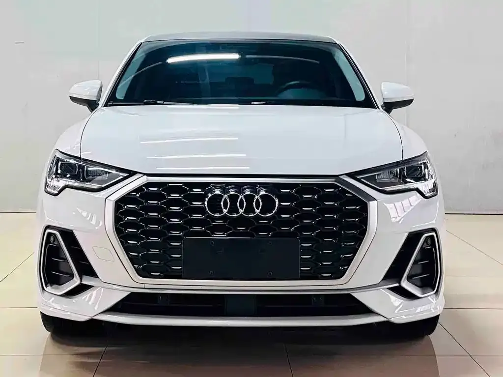 Audi Q3 Sportback — фото 2