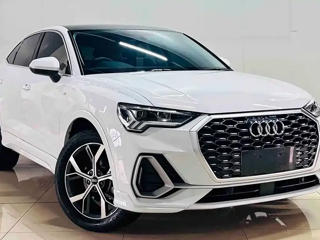 Audi Q3 Sportback — фото 6