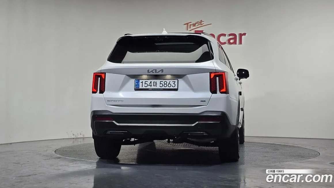 Kia Sorento — фото 8