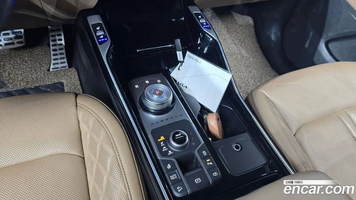Kia Sorento — фото 6