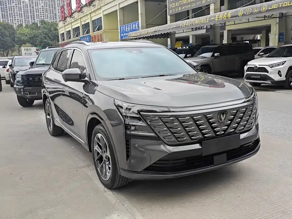 Changan CS75PLUS — фото 10