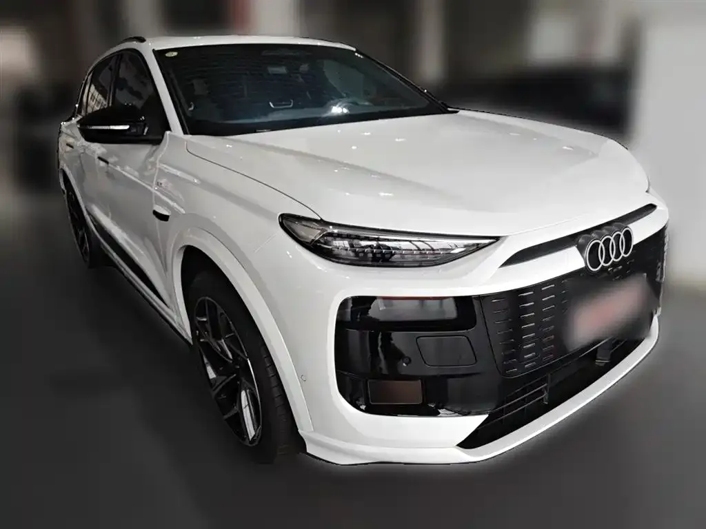 Audi Q6L e-tron — фото 3