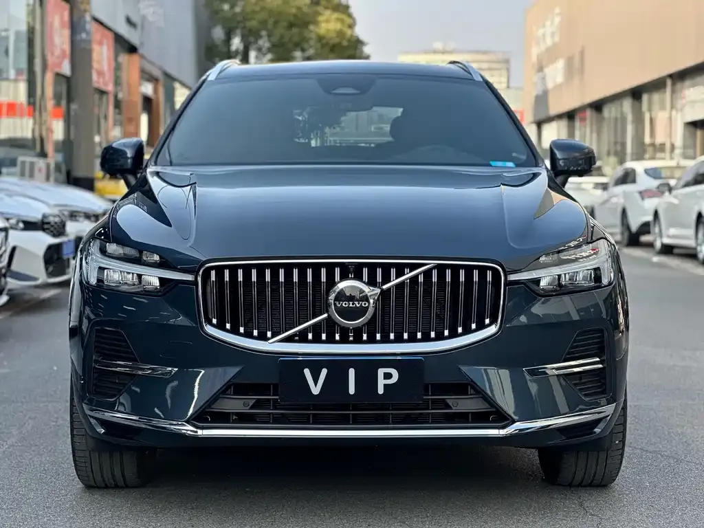 Volvo XC60 — фото 2