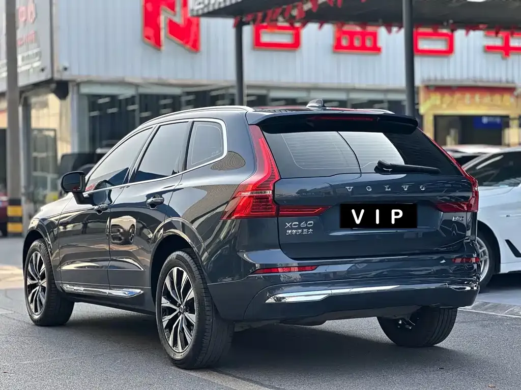 Volvo XC60 — фото 3