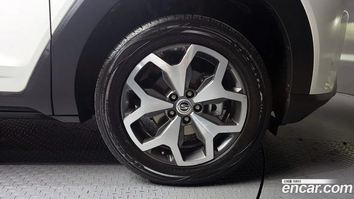 KG Mobility (Ssangyong) Torres — фото 9