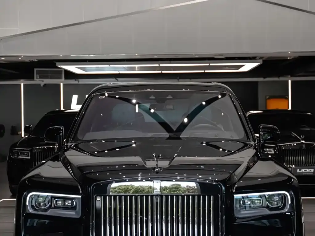Rolls-Royce Cullinan — фото 5