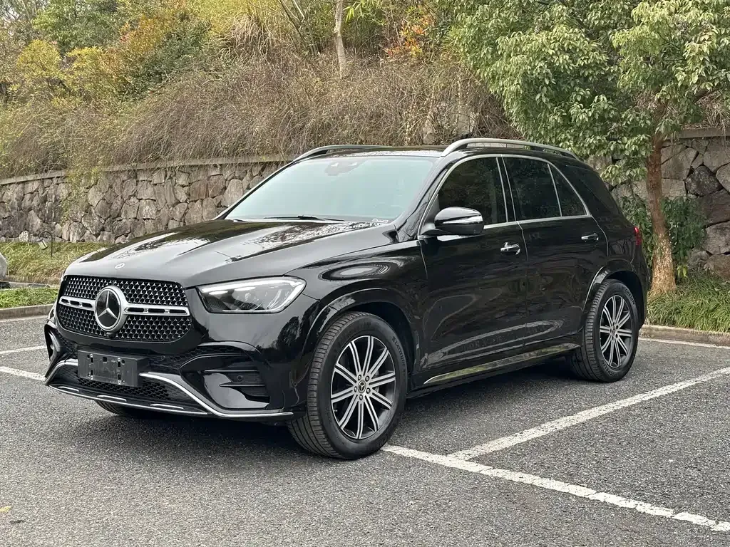 Mercedes-Benz GLE — фото 1
