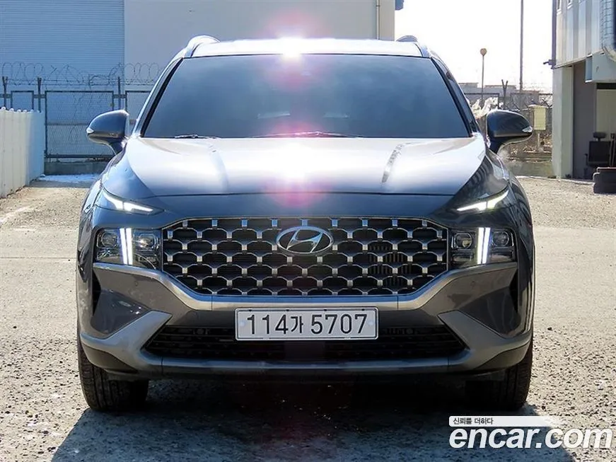 Hyundai Santafe — фото 1