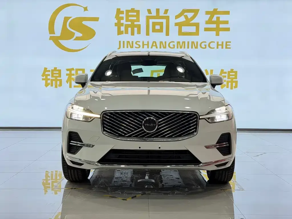Volvo XC60 — фото 4