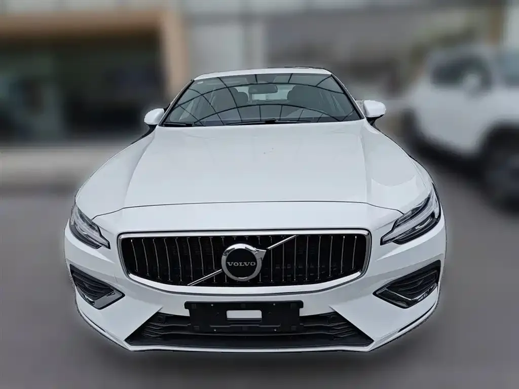 Volvo S60 — фото 5