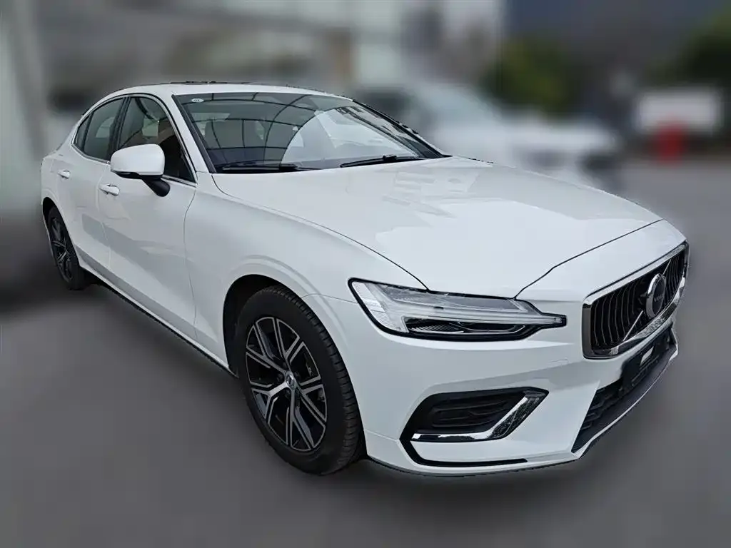 Volvo S60 — фото 3