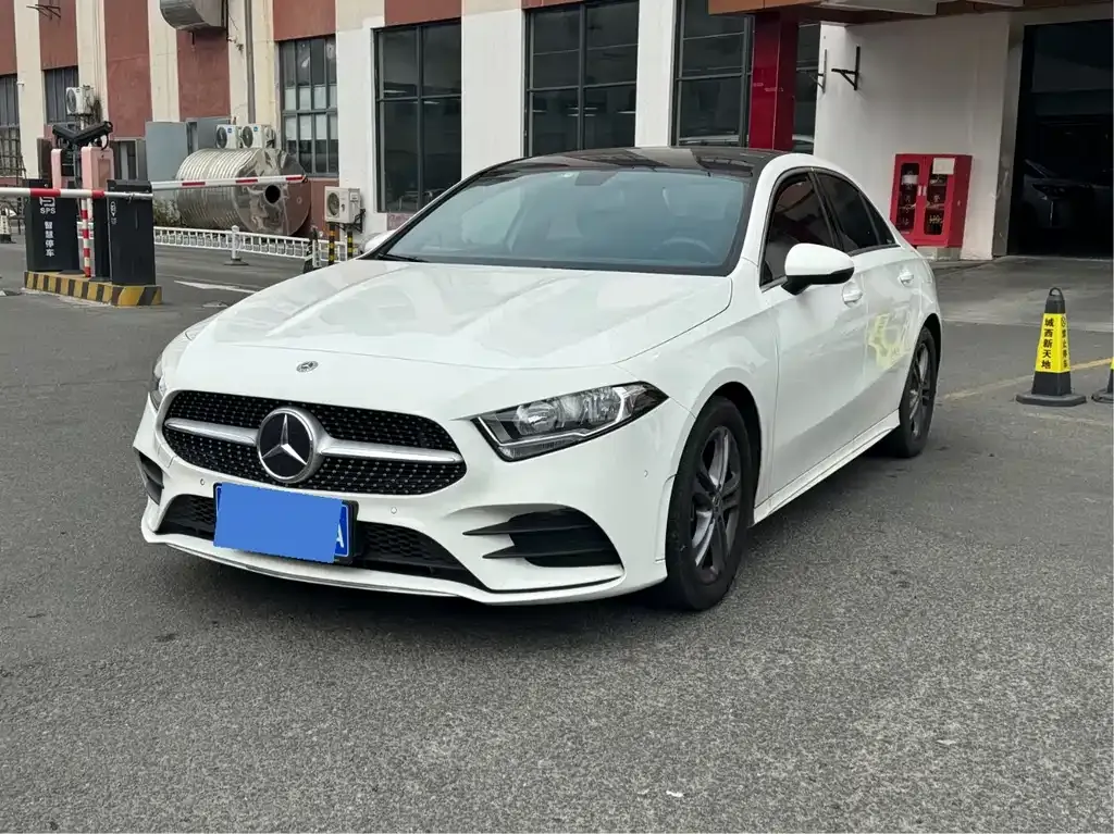 Mercedes-Benz A-Class — фото 1