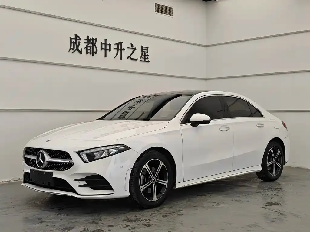 Mercedes-Benz A-Class — фото 1