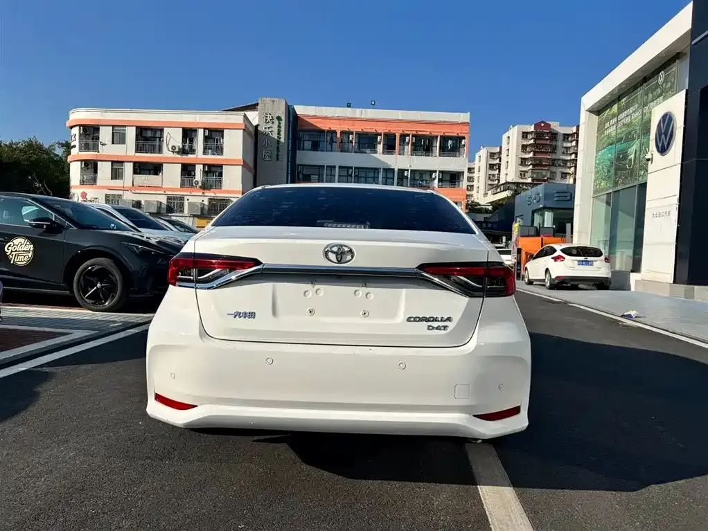 Toyota Corolla — фото 3