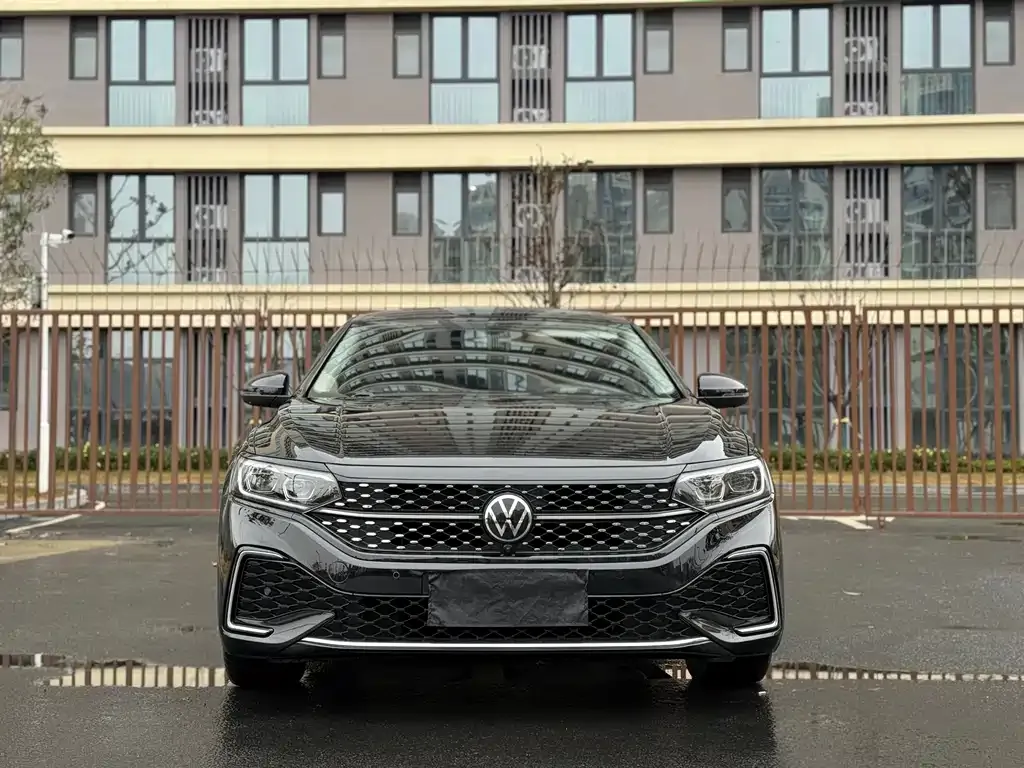Volkswagen Passat — фото 4