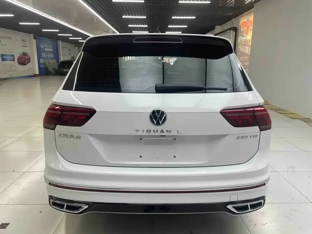 Volkswagen Tiguan L — фото 5