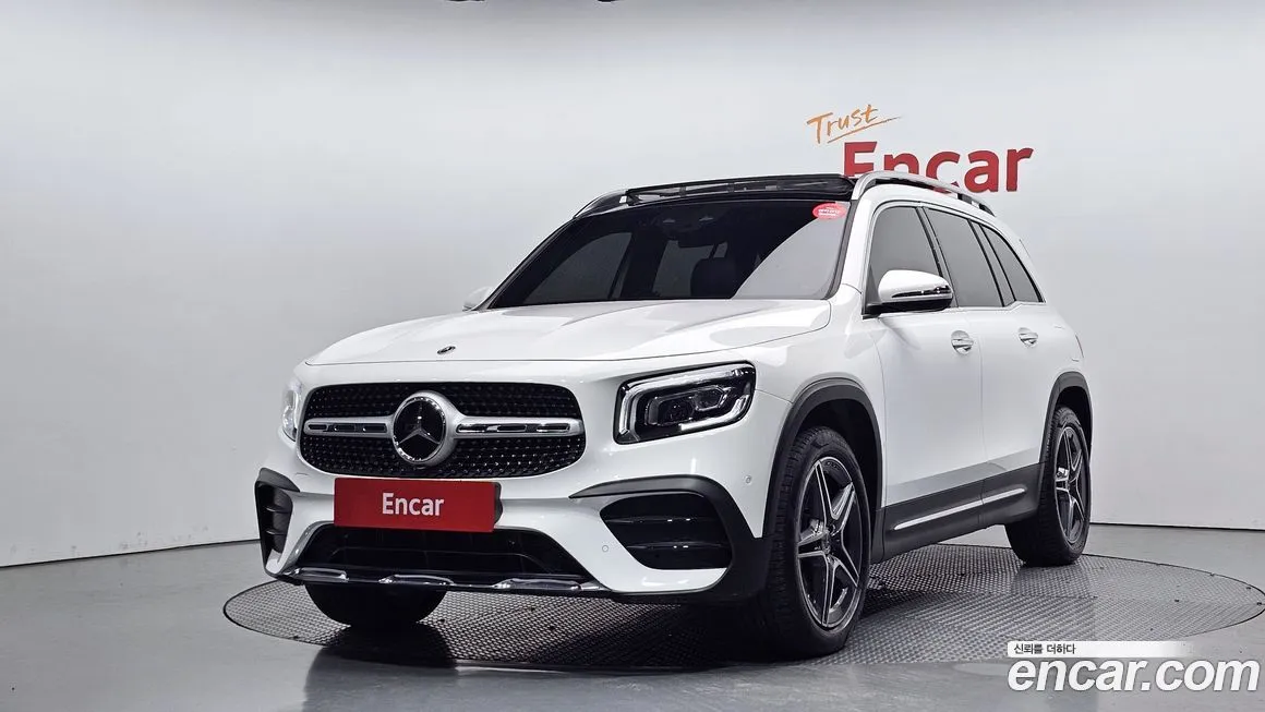 Mercedes-Benz GLB-Class — фото 1