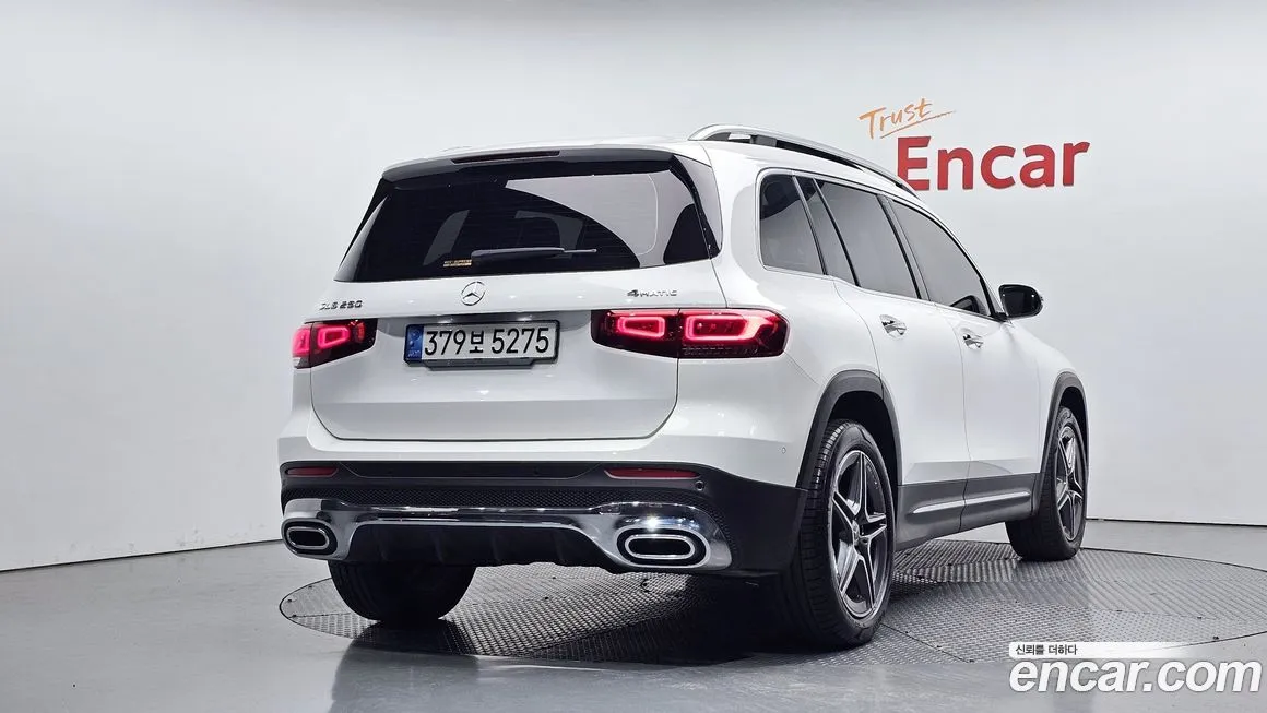 Mercedes-Benz GLB-Class — фото 5