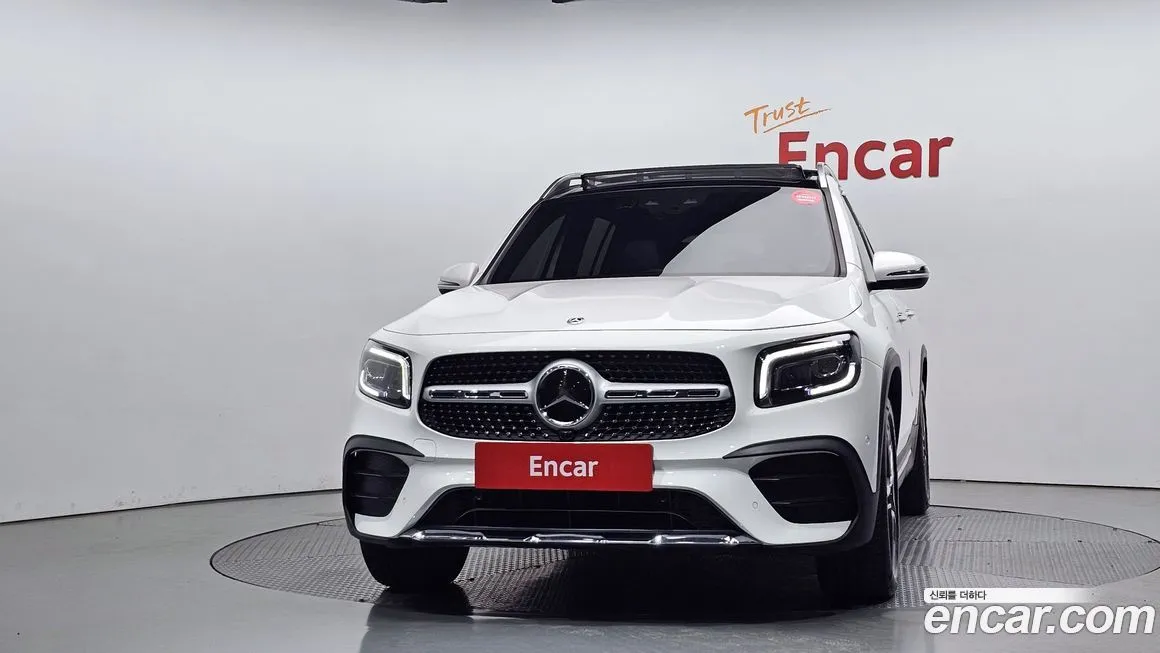 Mercedes-Benz GLB-Class — фото 2