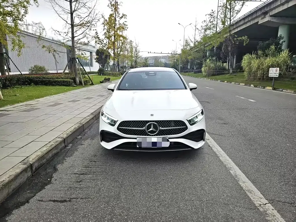 Mercedes-Benz A-Class — фото 9