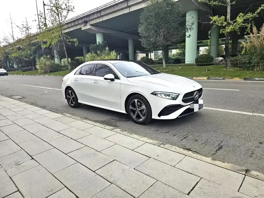 Mercedes-Benz A-Class — фото 7