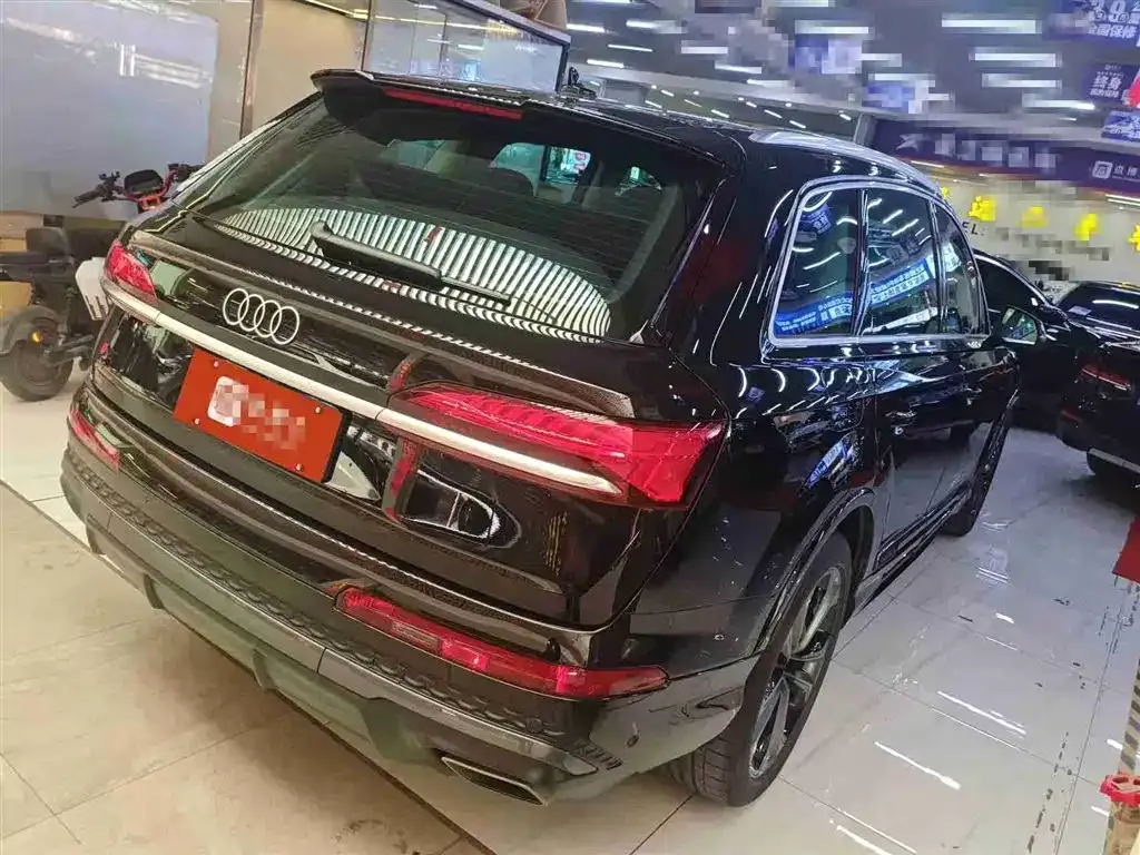 Audi Q7 — фото 3