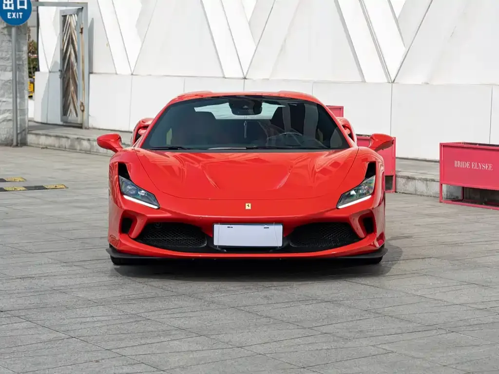 Ferrari F8 — фото 8