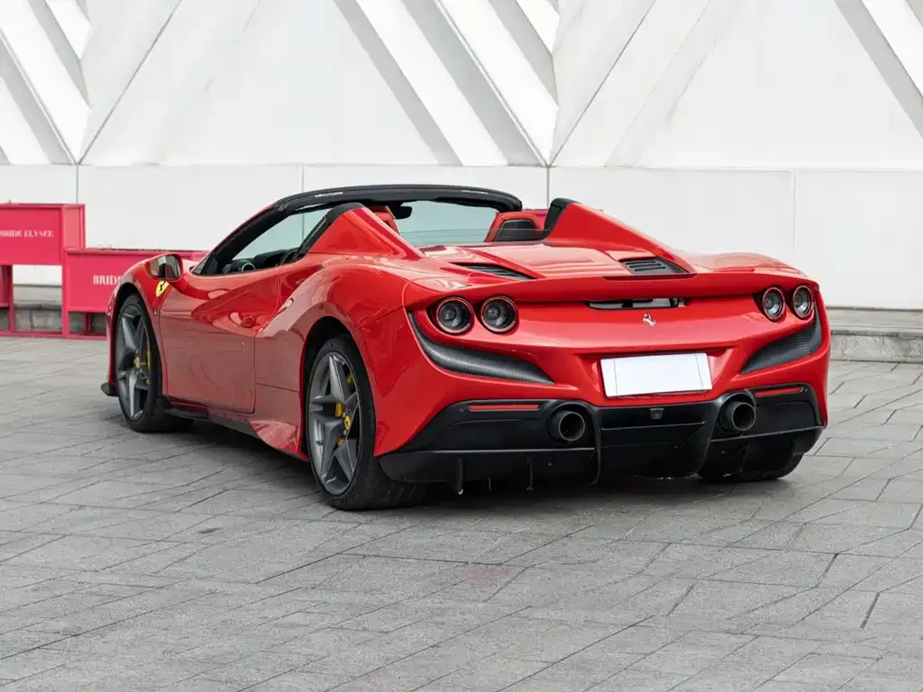 Ferrari F8 — фото 4