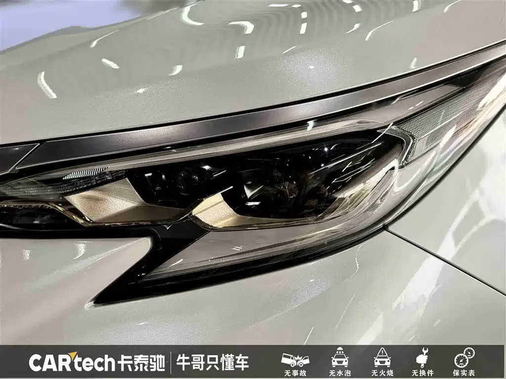 Toyota Granvia — фото 4