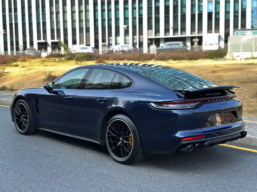 Porsche Panamera — фото 10
