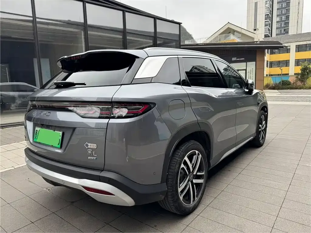 BYD L DM-i — фото 4
