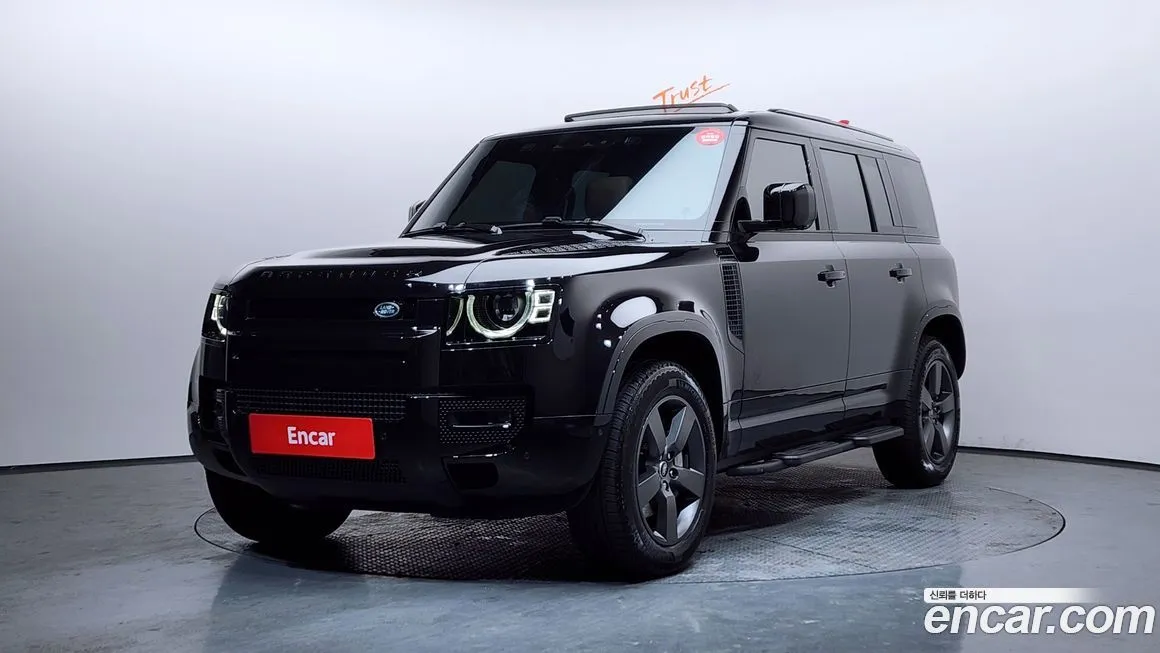 Land Rover Defender — фото 1