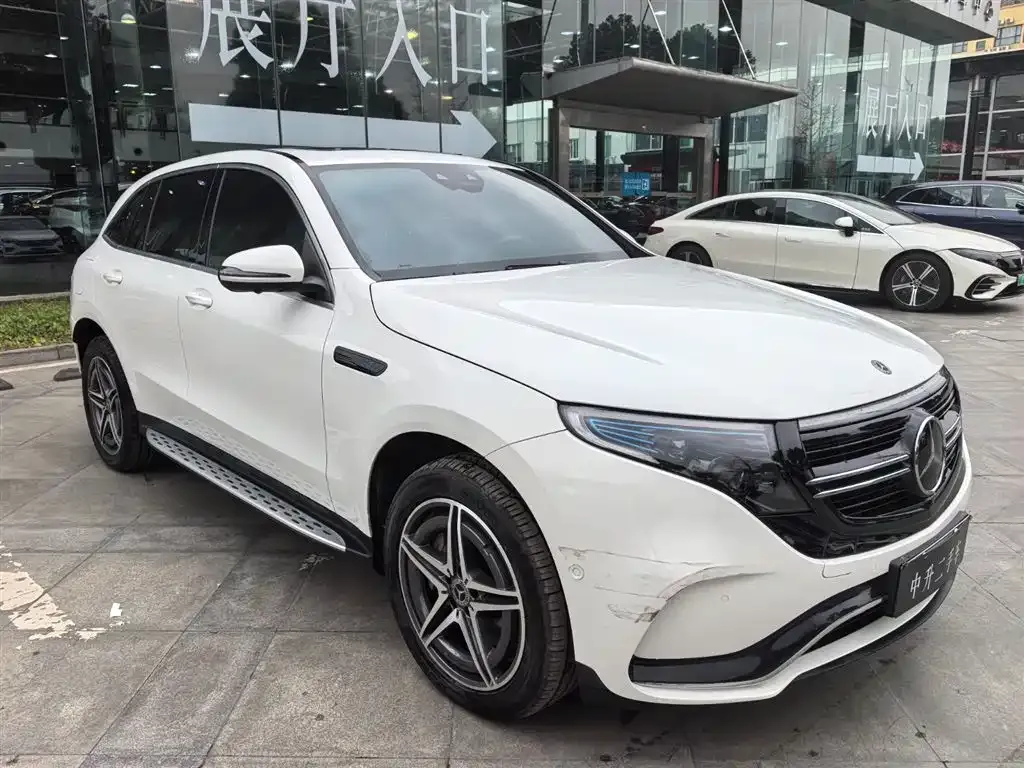 Mercedes-Benz EQC — фото 3