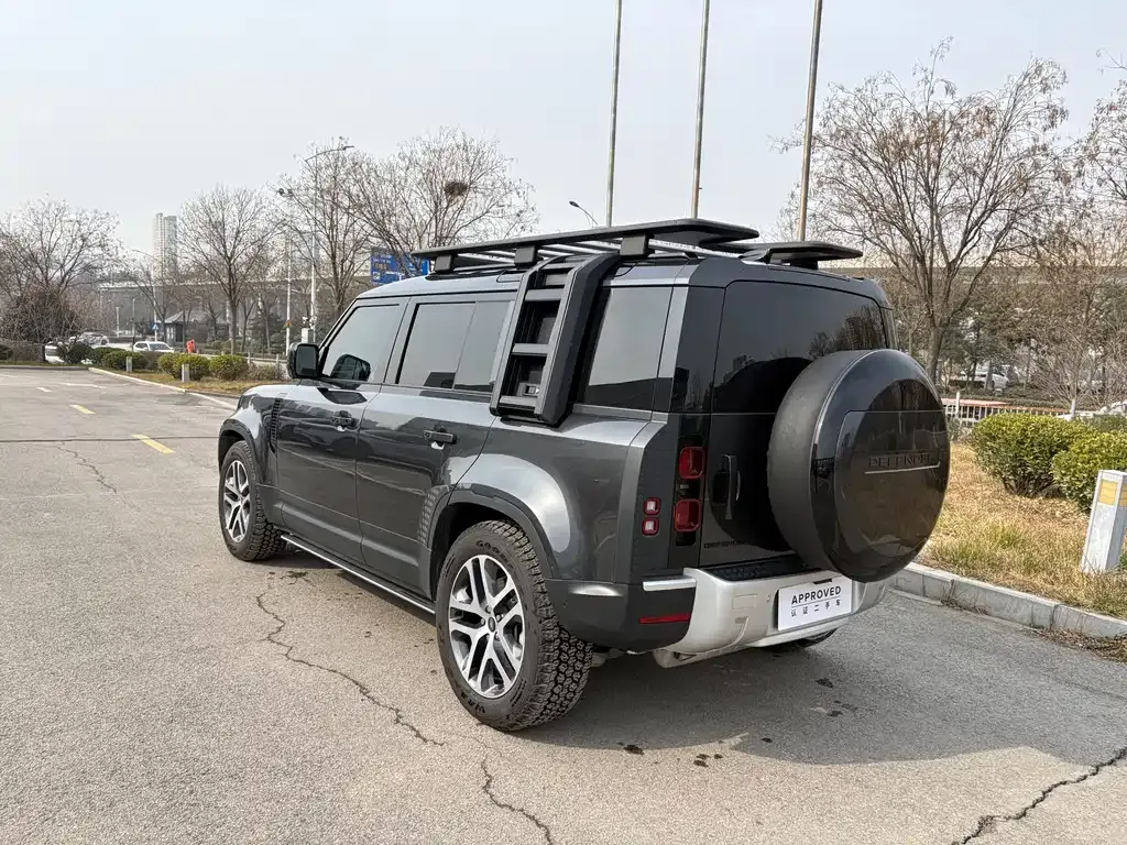 Land Rover Defender — фото 8